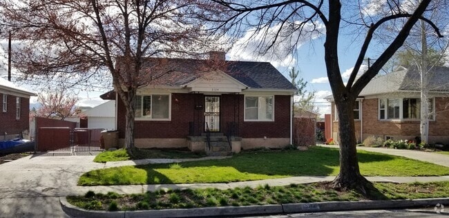 Building Photo - 2124 S Texas St Unit 2124 S Texas St. Rental