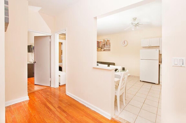 Photo - 236 E 80th St Unidad SI ID1032066P