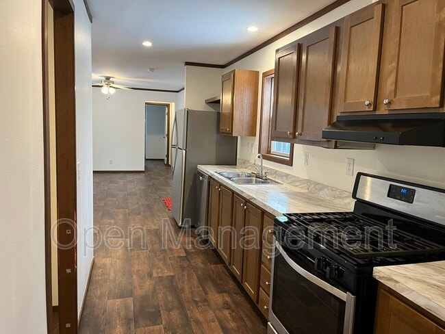 Building Photo - 420 Homecroft Ct