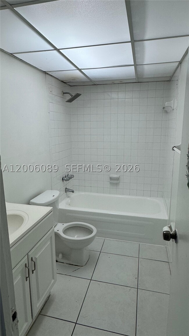 10090 NW 80th Ct Unit 1203