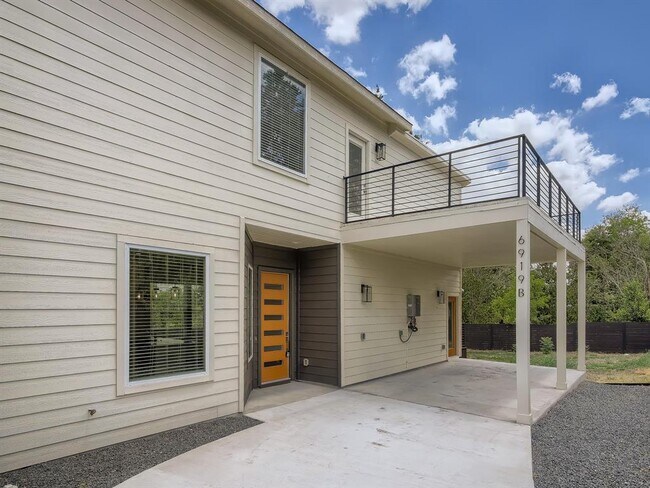 Photo - 6919 Bethune Ave Unidad B