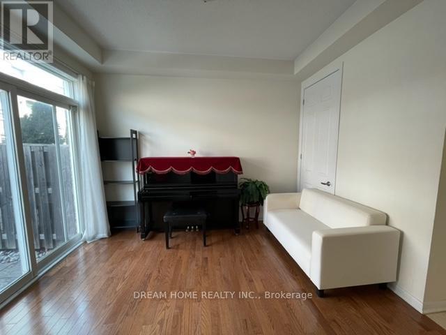 Photo - 18 Yates Ave