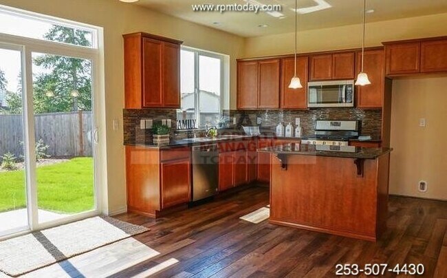Photo - MOVE IN READY! Gorgeous 4 Bedroom! Upgrade...