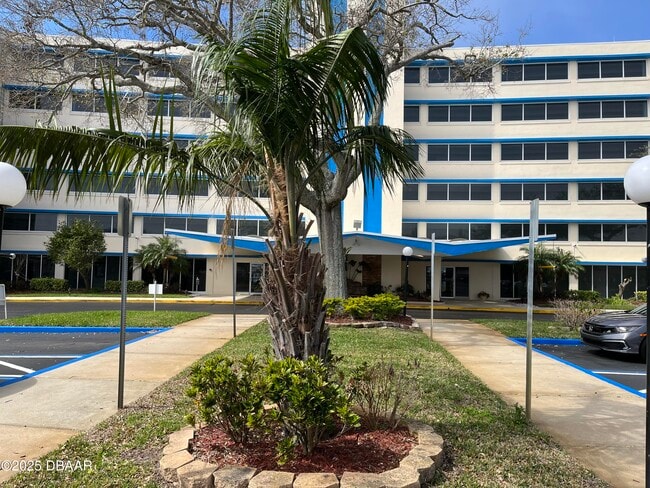 Photo - 1224 S Peninsula Dr Unidad 210 Rental