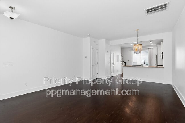 Photo - 1614 Pat Garrett St