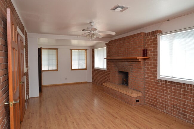 Photo - 223 N Bentley Ave