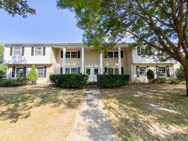 Photo - 2483 Fiedler Ln Townhome