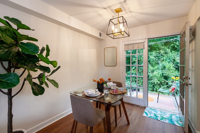 Photo - 4319 Walker Rd