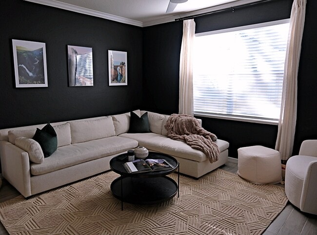 Living Area - 2923 Shadow View Cir Unit 2923 Shadow View Cir