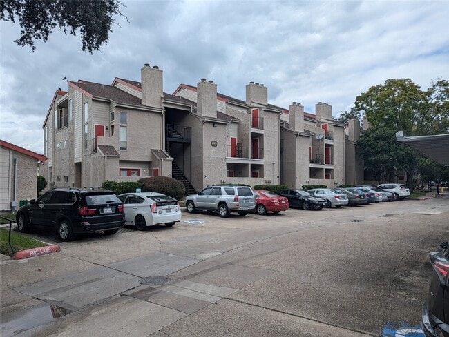 Photo - 10855 Meadowglen Ln Unit 810