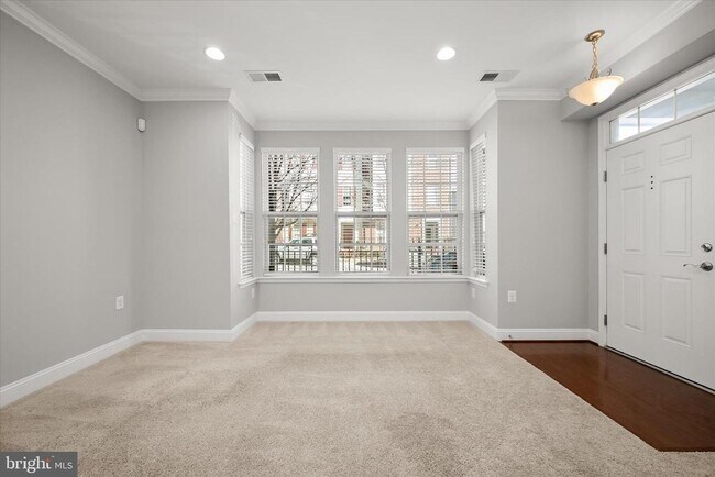 Photo - 11246 Chase St