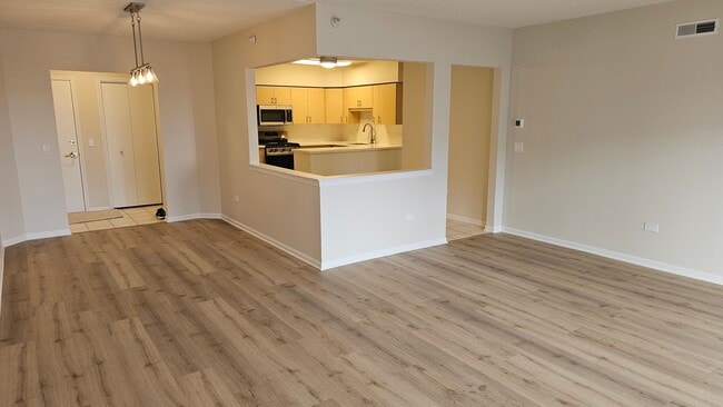 Photo - 675 Pearson St Unit 710