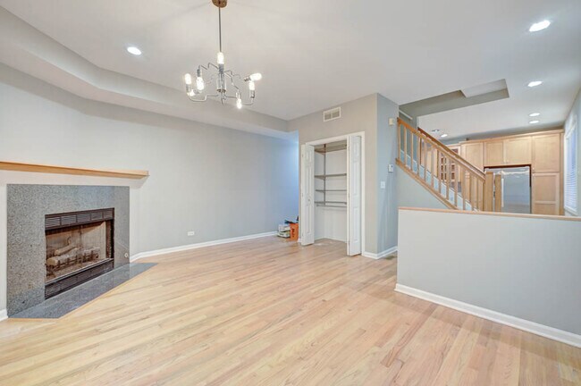 Photo - 1923 N Sheffield Ave