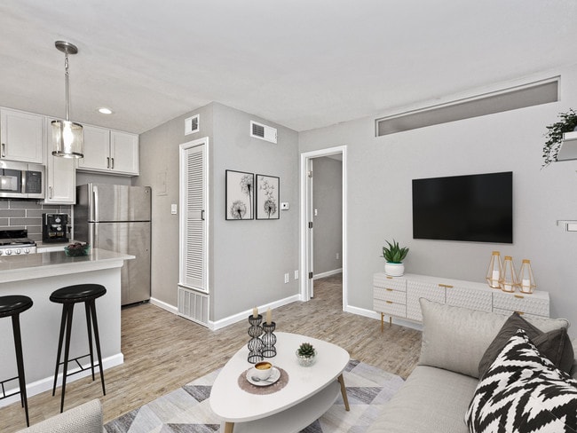 Photo - 43 Hyde Park