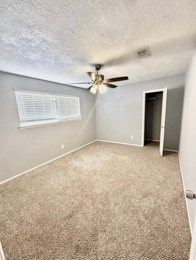 Photo - 16110 White Star Dr