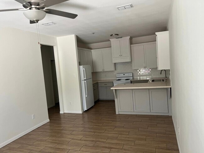 Photo - Kings Landing Apartments Unit 16