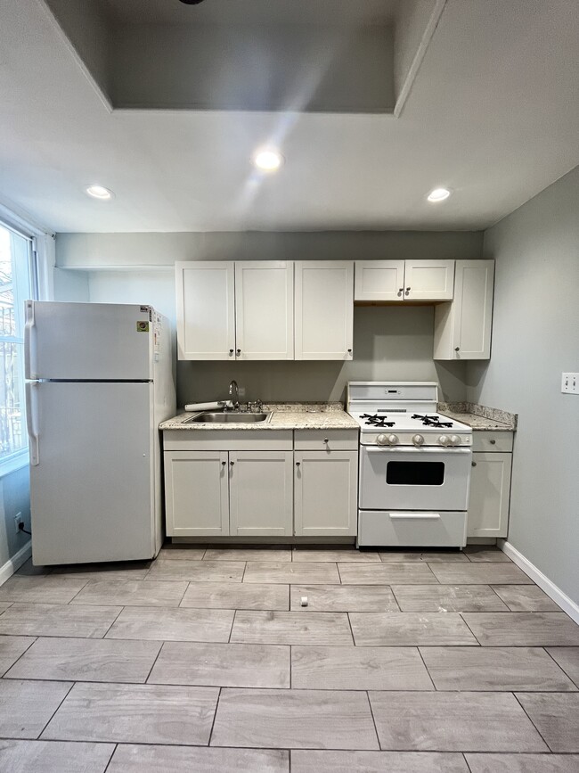 Photo - 44 Clerk St Unit 1