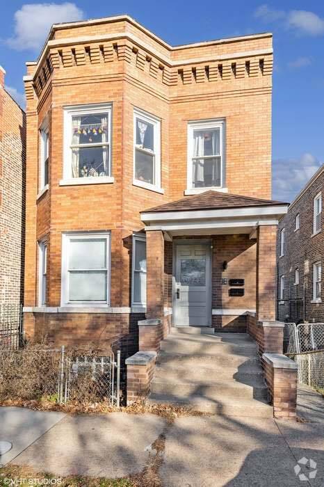 Building Photo - 3027 S Bonfield St Rental