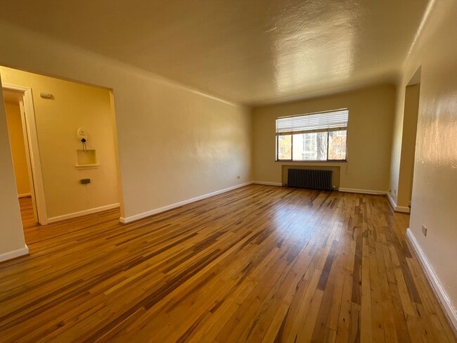 The Vogue Apartments