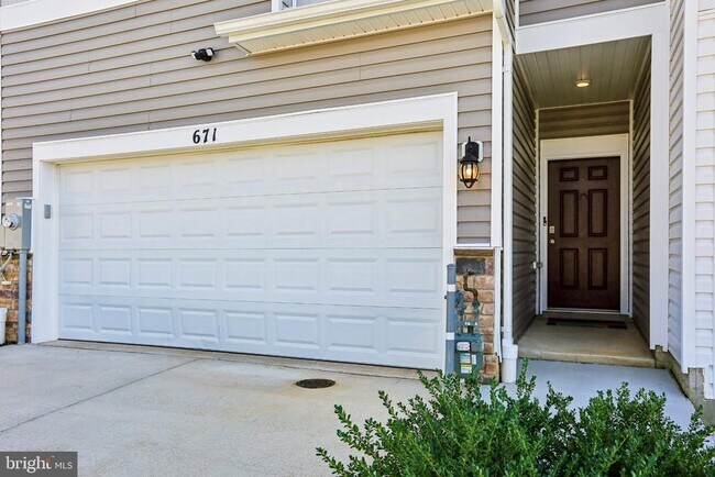 671 Beadlilly Wy