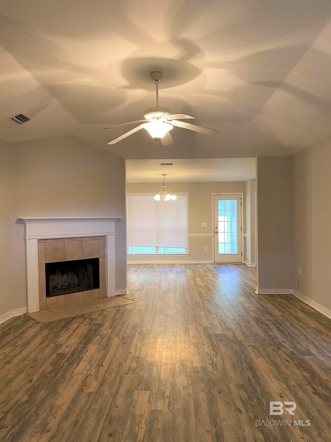 Photo - 25695 Argonne Dr