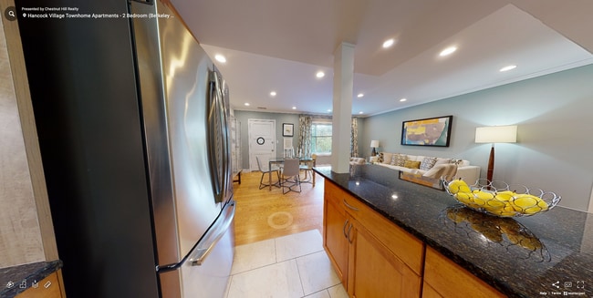 Photo - 475 Vfw Pky Unidad 2