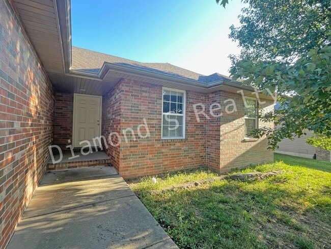 Photo - Updated 3 Bedroom Home in Reed/Hillcrest S...