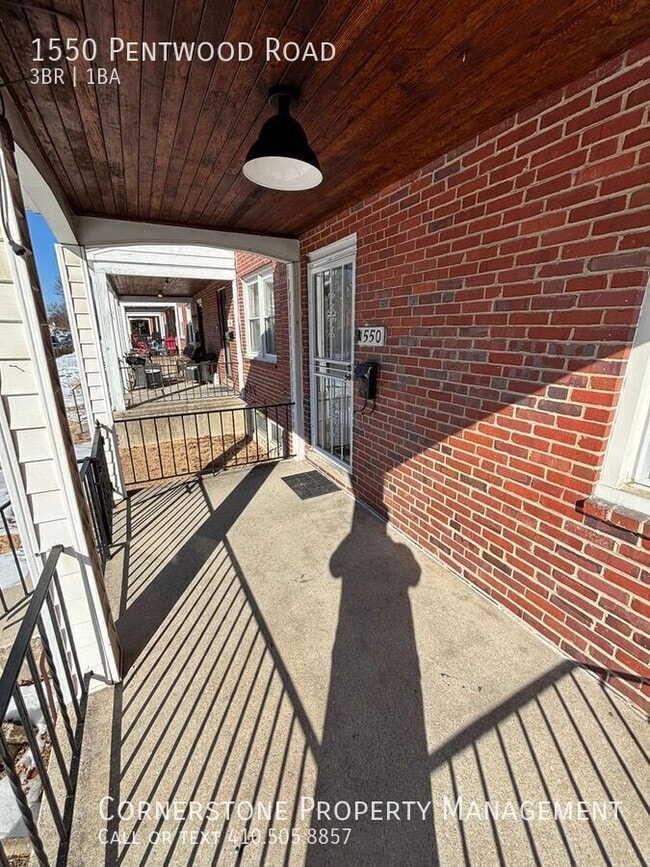 Photo - 1550 Pentwood Rd