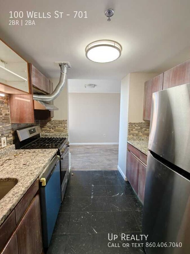 Building Photo - 100 Wells St Unit 701