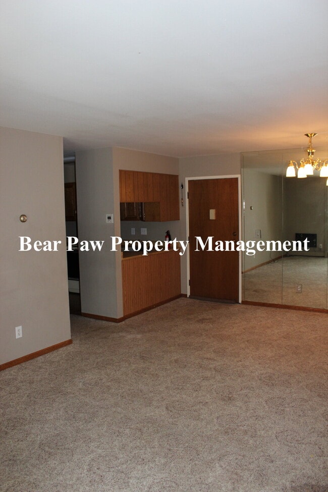 Photo - Condo in North Evergreen! Unidad #207