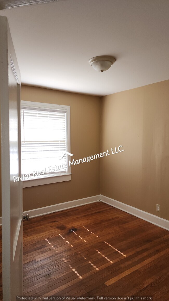 Photo - 126 Holt Ave