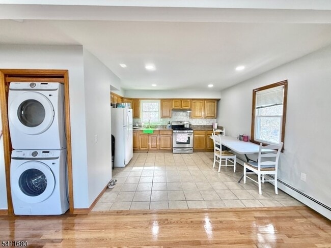 Photo - 30 Cottage Pl