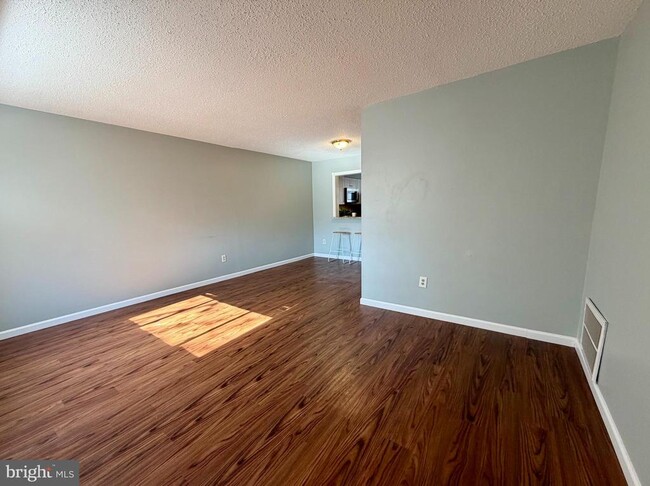 Photo - 33 Georgetown Rd