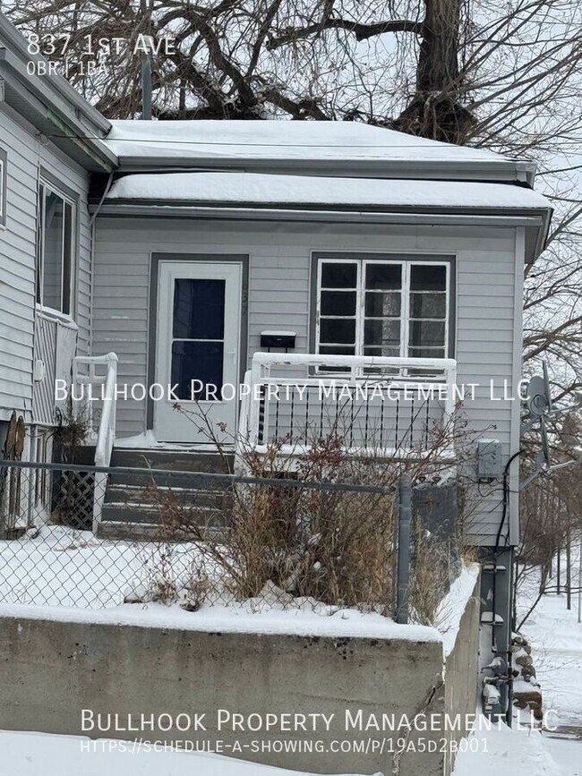 Photo - 837 1st Ave