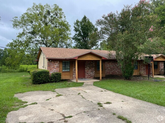 Building Photo - Quiet duplex near Lake Jackson Rental