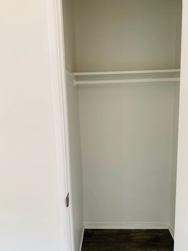 Photo - 917 Centinela Ave