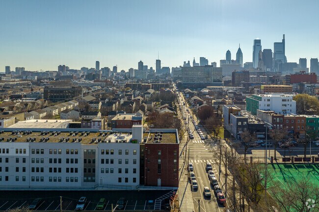 1201 W Girard Ave