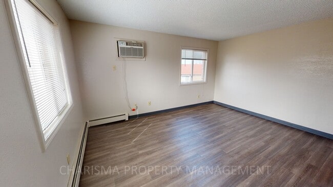 Photo - 412 S Thompson Ave