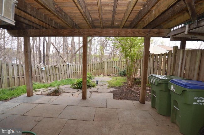 Photo - 201 Ridgecrest Ct