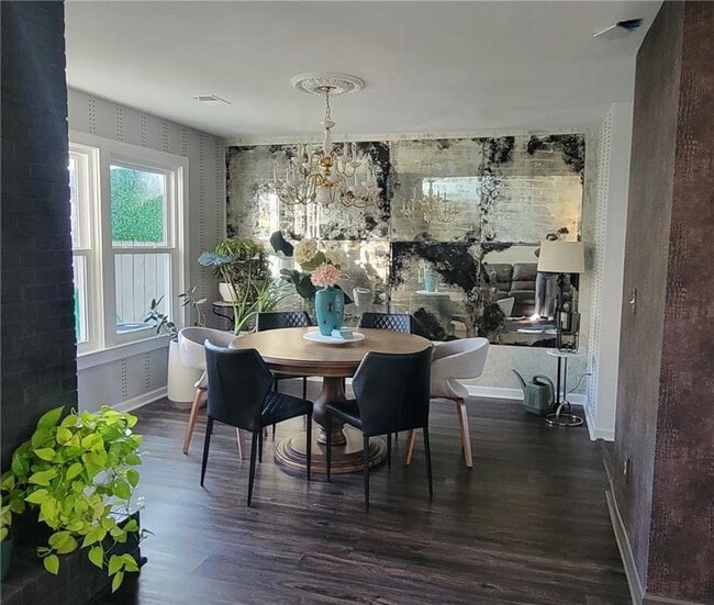 Photo - 1145 Berkley Dr SE