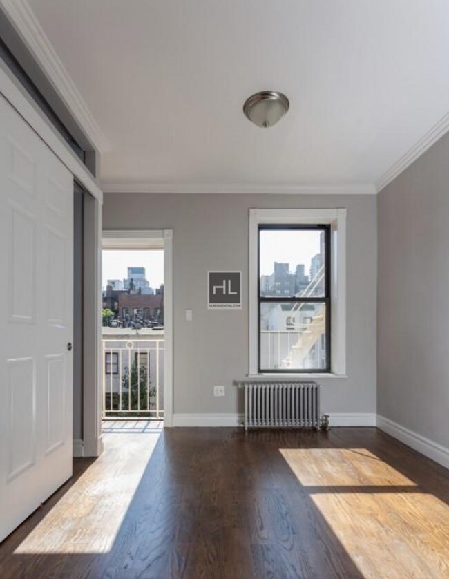 Photo - East 5th Street Unidad 4D