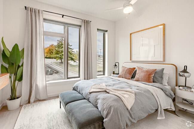 Studio - 381SF - Bedroom