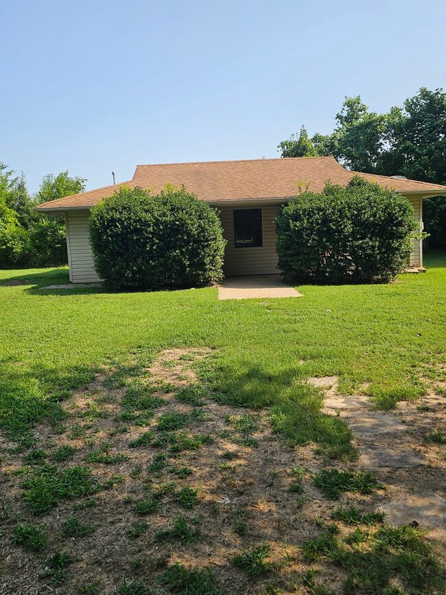 Building Photo - 1243 Charles Dr Rental