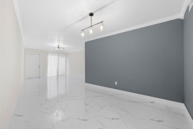 Photo - 1152 99th St Unit 8