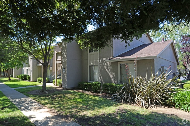 Building Photo - Greenridge Apartments