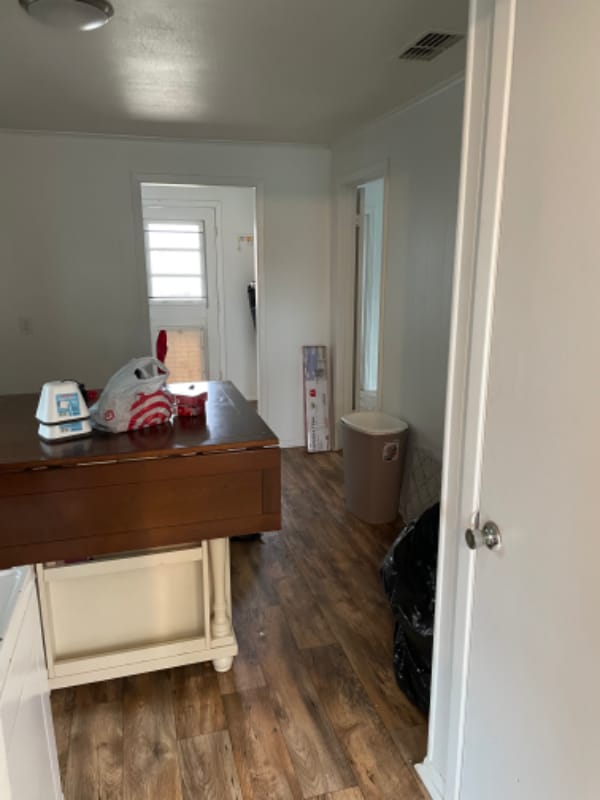 Photo - 601 E Kay St