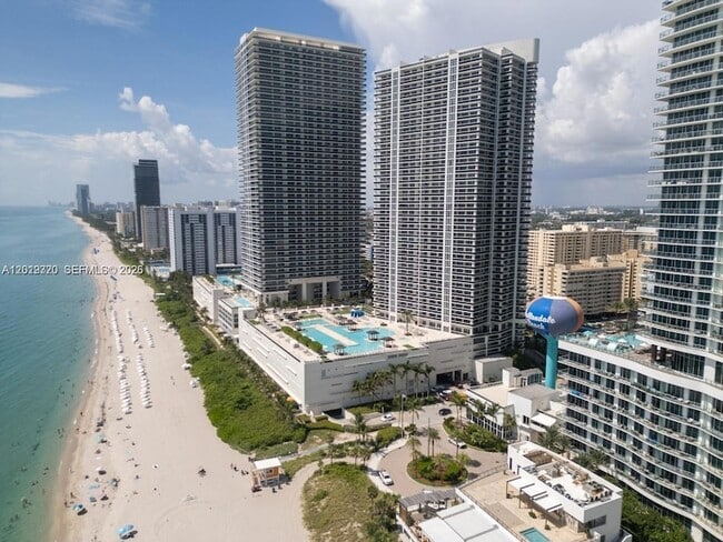 Building Photo - 1800 S Ocean Dr Unit 3002