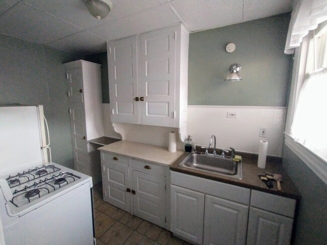 Unit 2 Kitchen - 241A N Queen St