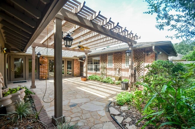 Photo - 3015 Bainbridge Ct