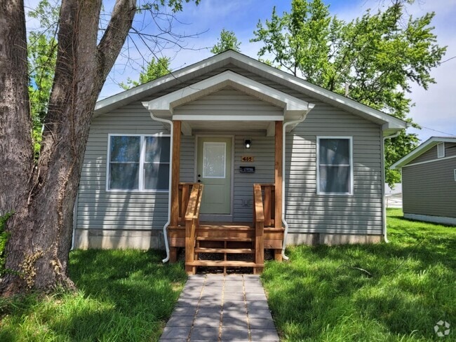 Building Photo - 605 E 14th St Rental